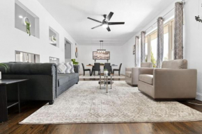 5 STAR House Cozy and Charming Centrally Located Modern Home